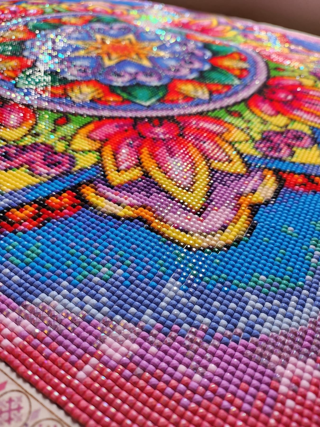 Buntes Mandala mit AB Farben