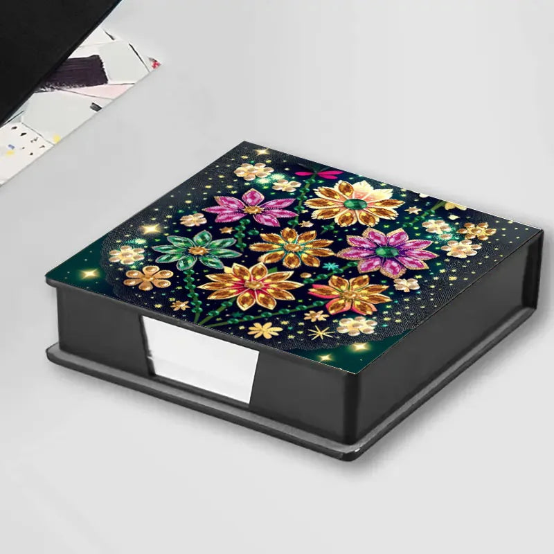 Diamond Painting Notizblock – Mini-Memobox mit 3D-Strassmotiv & 150 Blatt | 8,6 × 8,6 × 2,4 cm